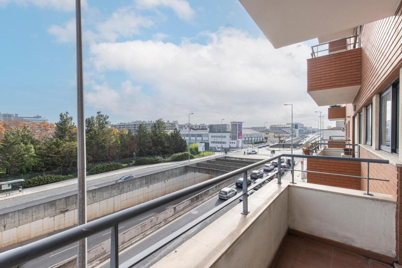 Fancy Apartment W/Metro At Doorstep By Lovelystay Lisbon Exterior photo